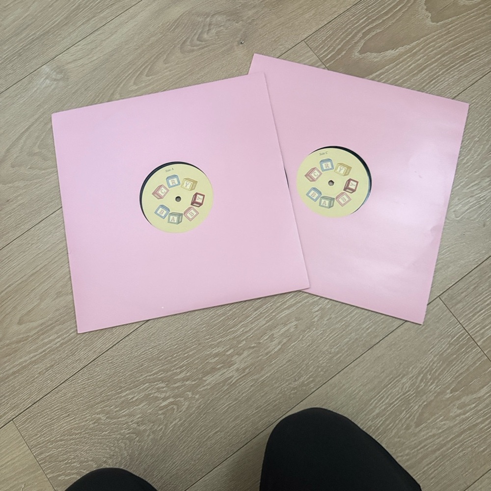 Melanie Martinez Crybaby Vinyls! ONLY VINYLS! WORKS AND USED!!